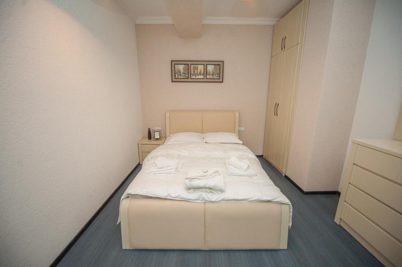 Easy Hotel T'Bilisi Tbilisi Exteriör bild